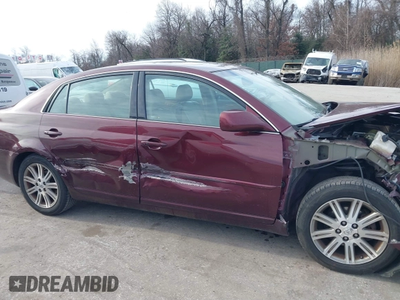 2007 Toyota Avalon XL with VIN 4T1BK36B37U173085, listed as a IAAI auction lot 41748541 with 164,021 mi miles. Bid and sale history available at carsss.com. Image 19.
