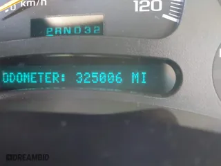 2003 Chevrolet Tahoe LS with VIN 1GNEC13ZX3R209167, listed as a IAAI auction lot 41496637 with 325,006 mi miles. Bid and sale history available at carsss.com. Image 7.