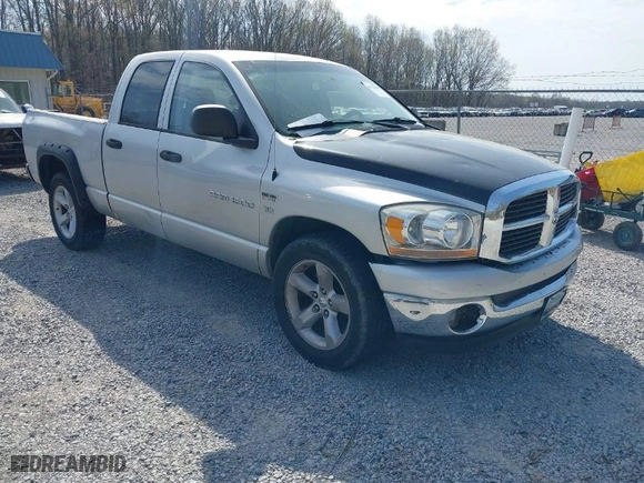 2006 Dodge Ram 1500 SLT with VIN 1D7HA18256S631289, listed as a IAAI auction lot 41872624 with 238,721 mi miles. Bid and sale history available at carsss.com. Image 1.