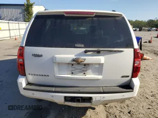 2008 Chevrolet Suburban LT w/2LT with VIN 3GNFC16038G200111, listed as a Copart auction lot 54921175 with 490,511 mi miles and Clean Title. Bid and sale history available at carsss.com. Image 6.