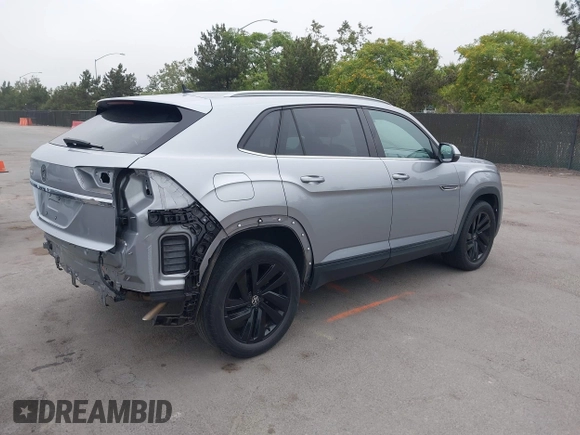 2021 Volkswagen Atlas SE с VIN 1V2WC2CA5MC236132, выставлен на аукционе IAAI как лот 42391621 с пробегом 55 145 миль миль и . История ставок и продаж доступна на DreamBid. Изображение 4.