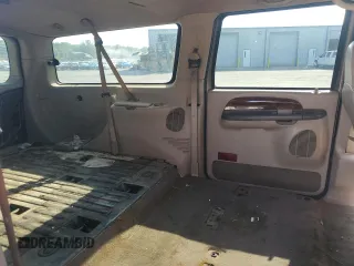2002 Ford Excursion Limited with VIN 1FMNU42F22EB57873, listed as a Copart auction lot 53314335 with 333,736 mi miles and Clean Title. Bid and sale history available at DreamBid. Image 11.
