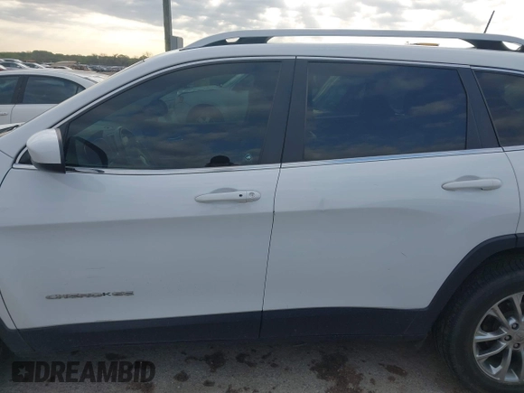 2019 Jeep Cherokee Latitude Plus with VIN 1C4PJLLN2KD171347, listed as a IAAI auction lot 41912894 with 197,233 mi miles and . Bid and sale history available at DreamBid. Image 14.