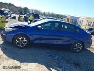 2019 Kia Forte LXS with VIN 3KPF24AD6KE115600, listed as a IAAI auction lot 41703976 with 112,383 mi miles. Bid and sale history available at carsss.com. Image 14.