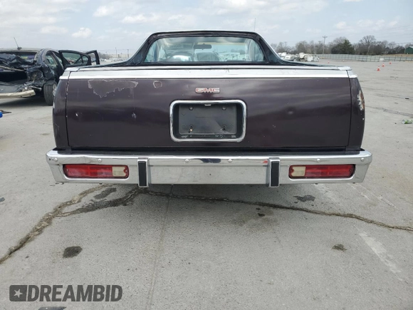 1987 GMC Caballero z VIN 3GTCW80H3HS801798, wystawiony jako Copart lot #49308615 z przebiegiem 91 576 mil mil oraz Czysty tytuł • Clean title. Historia ofert i sprzedaży dostępna na DreamBid. Obrazek 6.