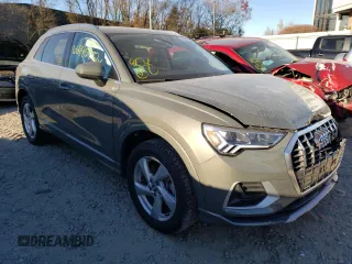 2020 Audi Q3 Premium Plus with VIN WA1BECF32L1106925, listed as a Copart auction lot 66995972 with 17,457 mi miles. Bid and sale history available at carsss.com. Image 1.