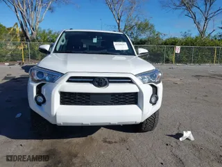 2024 Toyota 4Runner SR5 Premium with VIN JTENU5JR9R6264747, listed as a IAAI auction lot 41310312 with 2,300 mi miles. Bid and sale history available at carsss.com. Image 13.
