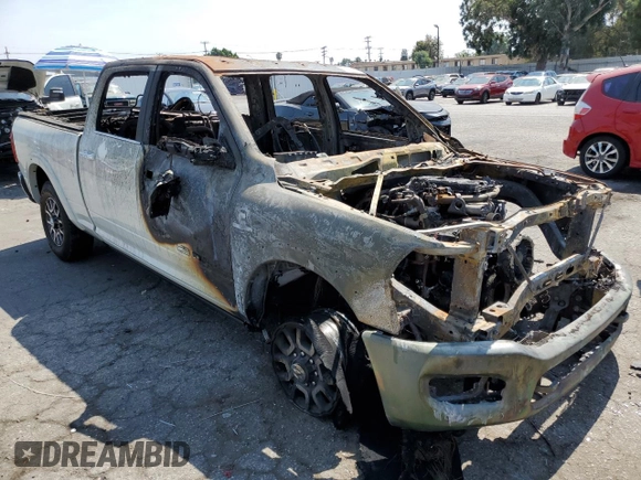 2022 Ram 2500 Longhorn z VIN 3C6UR5GL5NG381553, wystawiony jako Copart lot #70767164 z przebiegiem Nie podano mil oraz Nie do naprawy • Non repairable. Historia ofert i sprzedaży dostępna na DreamBid. Obrazek 4.