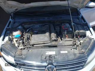 2017 Volkswagen Jetta SE with VIN 3VWDB7AJ9HM286612, listed as a IAAI auction lot 42721128 with 143,458 mi miles and . Bid and sale history available at DreamBid. Image 10.