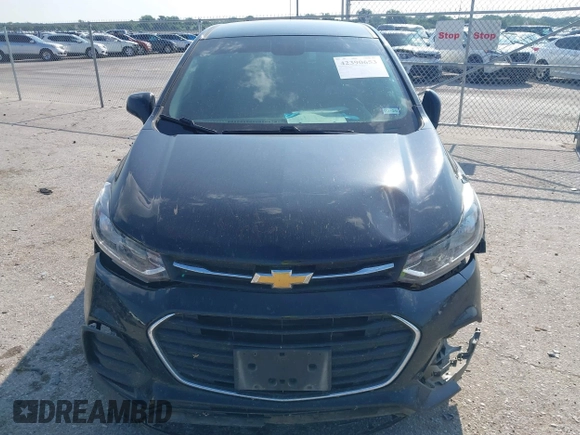 2020 Chevrolet Trax LS with VIN 3GNCJKSB5LL230068, listed as a IAAI auction lot 42390653 with 101,325 mi miles and . Bid and sale history available at DreamBid. Image 12.