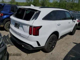2022 Kia Sorento SX z VIN 5XYRK4LF2NG147639, wystawiony jako Copart lot #50264104 z przebiegiem 49 891 mil mil oraz Szkoda całkowita • Salvage title. Historia ofert i sprzedaży dostępna na DreamBid. Obrazek 3.