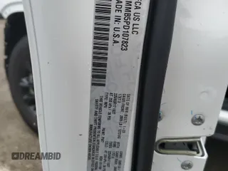 2023 Jeep Cherokee Altitude Lux z VIN 1C4PJMMB5PD107823, wystawiony jako Copart lot #57034345 z przebiegiem 4 578 mil mil oraz Szkoda całkowita • Salvage title. Historia ofert i sprzedaży dostępna na DreamBid. Obrazek 13.