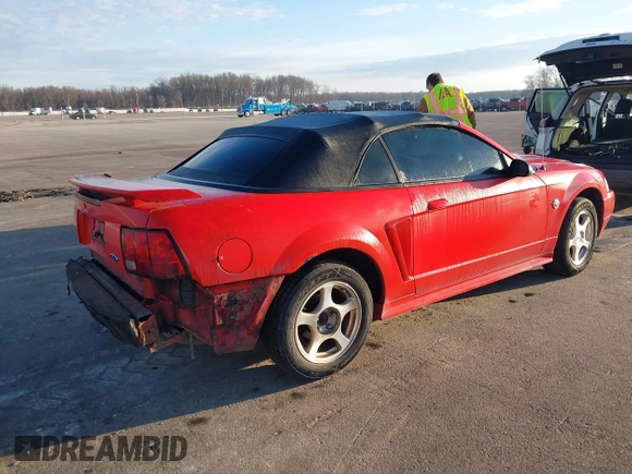 2004 Ford Mustang Deluxe with VIN 1FAFP44644F221637, listed as a IAAI auction lot 41625384 with 123,424 mi miles. Bid and sale history available at carsss.com. Image 4.