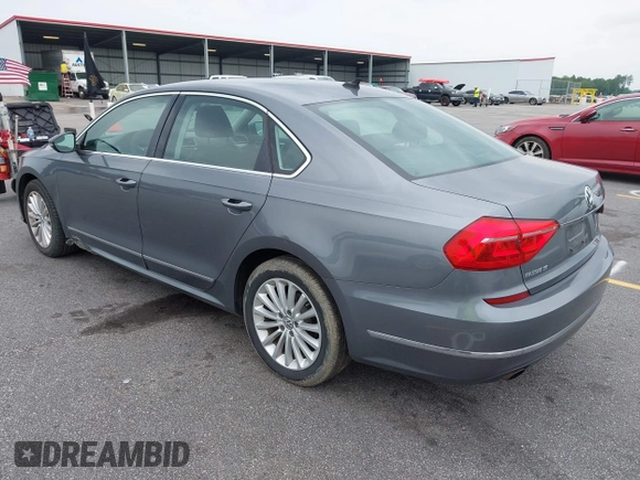 2016 Volkswagen Passat SE z VIN 1VWBT7A36GC007977, wystawiony jako IAAI lot #42433371 z przebiegiem 124 064 mil mil oraz . Historia ofert i sprzedaży dostępna na DreamBid. Obrazek 3.