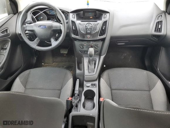 2014 Ford Focus S with VIN 1FADP3E22EL452391, listed as a Copart auction lot 53318395 with 137,776 mi miles and Clean Title. Bid and sale history available at carsss.com. Image 8.