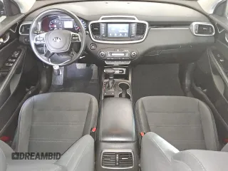 2020 Kia Sorento S with VIN 5XYPG4A57LG693210, listed as a Copart auction lot 48171665 with 104,046 mi miles and Clean Title. Bid and sale history available at carsss.com. Image 8.