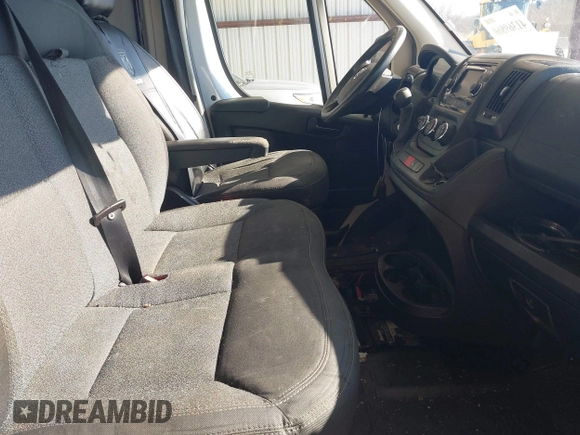 2015 Ram ProMaster Cargo with VIN 3C6TRVDG2FE517217, listed as a IAAI auction lot 41369860 with 87,222 mi miles and . Bid and sale history available at carsss.com. Image 13.