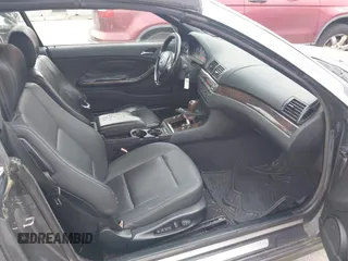 2003 BMW 3 Series 325Ci with VIN WBABS33483PG92670, listed as a IAAI auction lot 42090721 with 182,903 mi miles and . Bid and sale history available at DreamBid. Image 5.