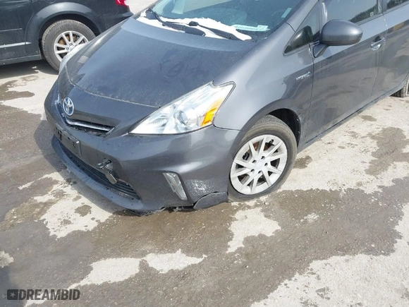 2014 Toyota Prius v Two with VIN JTDZN3EU5EJ002303, listed as a IAAI auction lot 41600043 with 180,705 mi miles. Bid and sale history available at carsss.com. Image 6.