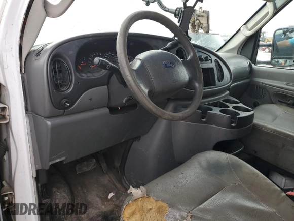 2008 Ford Econoline Cargo Commercial with VIN 1FTNE24W58DA77159, listed as a Copart auction lot 49174895 with Not Provided miles and Salvage Title. Bid and sale history available at DreamBid. Image 8.