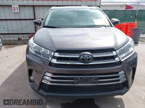 2018 Toyota Highlander Limited with VIN 5TDYZRFH5JS276425, listed as a IAAI auction lot 42070369 with 129,215 mi miles and . Bid and sale history available at DreamBid. Image 21.