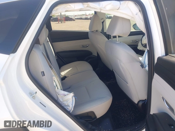 2025 Hyundai Tucson SEL z VIN 5NMJB3DE1SH467162, wystawiony jako IAAI lot #41851533 z przebiegiem 5 445 mil mil oraz . Historia ofert i sprzedaży dostępna na DreamBid. Obrazek 8.