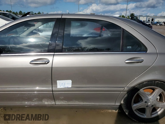 2005 Mercedes-Benz S-Class 4.3L with VIN WDBNG70J55A459057, listed as a Copart auction lot 73747814 with 0 mi miles and Salvage Title. Bid and sale history available at carsss.com. Image 12.