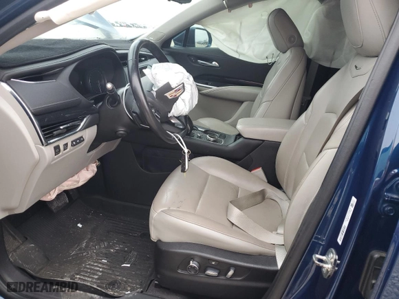 2019 Cadillac XT4 AWD Premium Luxury with VIN 1GYFZDR44KF139636, listed as a Copart auction lot 43924775 with 81,495 mi miles and Salvage Title. Bid and sale history available at carsss.com. Image 7.