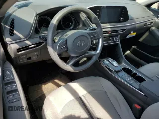 2020 Hyundai Sonata SEL z VIN 5NPEL4JA7LH022211, wystawiony jako Copart lot #51542825 z przebiegiem Nie podano mil oraz Szkoda całkowita • Salvage title. Historia ofert i sprzedaży dostępna na DreamBid. Obrazek 8.