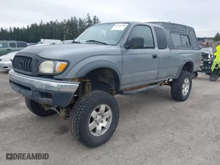 2004 Toyota Tacoma with VIN 5TEWN72N74Z361373, listed as a IAAI auction lot 41715348 with 181,774 mi miles. Bid and sale history available at carsss.com. Image 22.