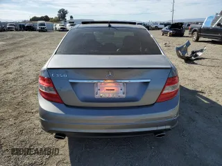 2011 Mercedes-Benz C 350 Sport z VIN WDDGF5GB0BR137395, wystawiony jako Copart lot #75767944 z przebiegiem 158 087 mil mil oraz Szkoda całkowita • Salvage title. Historia ofert i sprzedaży dostępna na DreamBid. Obrazek 6.
