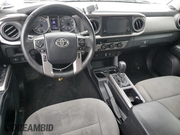 2018 Toyota Tacoma SR5 with VIN 5TFAZ5CN8JX071079, listed as a Copart auction lot 46641965 with 199,004 mi miles and Clean Title. Bid and sale history available at DreamBid. Image 8.