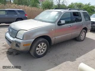 2008 Mercury Mountaineer with VIN 4M2EU47EX8UJ06182, listed as a IAAI auction lot 42104679 with 121,918 mi miles. Bid and sale history available at carsss.com. Image 2.
