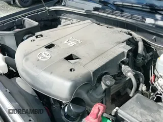 2008 Toyota 4Runner Limited с VIN JTEBU17R78K023469, выставлен на аукционе IAAI как лот 41745339 с пробегом 262 399 миль миль и . История ставок и продаж доступна на DreamBid. Изображение 20.
