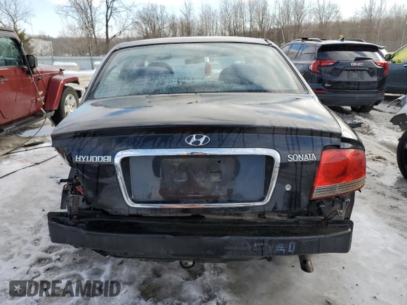 2003 Hyundai Sonata GLS with VIN KMHWF35H23A769490, listed as a Copart auction lot 87935395 with 230,086 mi miles and Non Repairable. Bid and sale history available at carsss.com. Image 6.