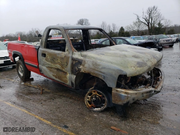 2000 Chevrolet Silverado 2500 with VIN 1GCGK24U6YE103827, listed as a Copart auction lot 48048854 with 0 mi miles and Salvage Title. Bid and sale history available at carsss.com. Image 4.