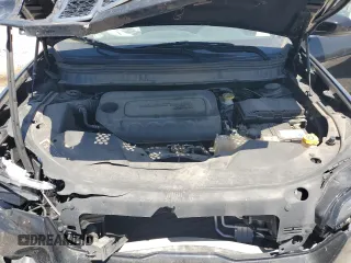 2019 Jeep Cherokee Latitude Plus z VIN 1C4PJMLBXKD409716, wystawiony jako Copart lot #56367955 z przebiegiem 53 831 mil mil oraz Szkoda całkowita • Salvage title. Historia ofert i sprzedaży dostępna na DreamBid. Obrazek 11.