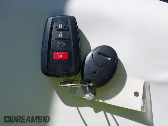 2022 Toyota Highlander LE with VIN 5TDBZRBH7NS574122, listed as a IAAI auction lot 41273197 with 28,195 mi miles and . Bid and sale history available at DreamBid. Image 11.