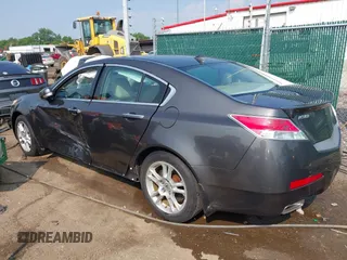 2010 Acura TL Technology z VIN 19UUA8F57AA011946, wystawiony jako IAAI lot #42398799 z przebiegiem 181 476 mil mil oraz . Historia ofert i sprzedaży dostępna na DreamBid. Obrazek 3.