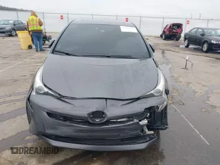 2018 Toyota Prius Two with VIN JTDKARFU1J3545368, listed as a IAAI auction lot 41510475 with 152,233 mi miles. Bid and sale history available at carsss.com. Image 12.