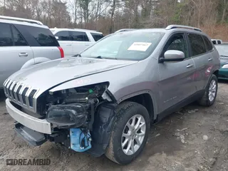 2017 Jeep Cherokee Latitude with VIN 1C4PJMCS5HW570195, listed as a IAAI auction lot 41807467 with 112,703 mi miles. Bid and sale history available at carsss.com. Image 18.