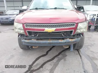 2008 Chevrolet Suburban 2LT with VIN 3GNFK163X8G307587, listed as a IAAI auction lot 41922247 with 187,880 mi miles and . Bid and sale history available at DreamBid. Image 6.