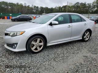 2014 Toyota Camry L with VIN 4T1BF1FK3EU322584, listed as a Copart auction lot 50175905 with 183,749 mi miles and Salvage Title. Bid and sale history available at DreamBid. Image 1.