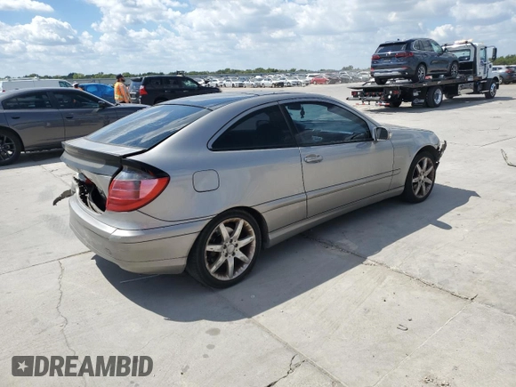 2003 Mercedes-Benz C z VIN WDBRN64J13A507887, wystawiony jako Copart lot #71978414 z przebiegiem Nie podano mil oraz Szkoda całkowita • Salvage title. Historia ofert i sprzedaży dostępna na DreamBid. Obrazek 3.