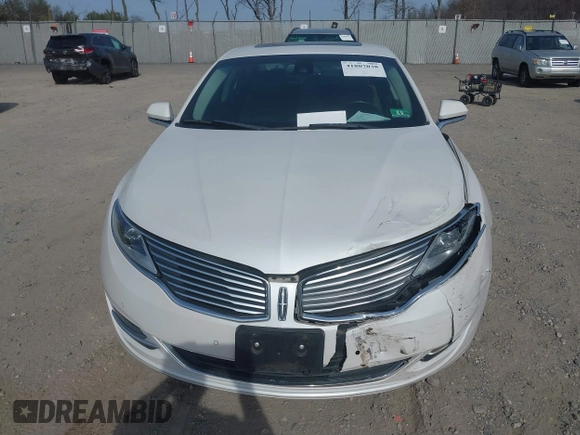 2016 Lincoln MKZ with VIN 3LN6L2J91GR620193, listed as a IAAI auction lot 41807038 with 61,235 mi miles. Bid and sale history available at carsss.com. Image 12.