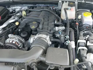 2024 Jeep Wrangler Sport S с VIN 1C4PJXDG1RW304993, выставлен на аукционе IAAI как лот 42387509 с пробегом 6 987 миль миль и . История ставок и продаж доступна на DreamBid. Изображение 19.