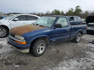1999 Chevrolet S-10 LS with VIN 1GCCS1440X8167738, listed as a Copart auction lot 38487164 with Not Provided miles and Salvage Title. Bid and sale history available at carsss.com. Image 1.