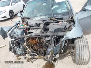 2006 BMW 3 Series 325i with VIN WBAVB13566PT14245, listed as a IAAI auction lot 41770035 with 1 mi miles. Bid and sale history available at carsss.com. Image 10.