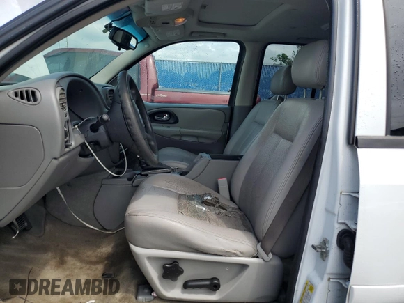 2007 Chevrolet TrailBlazer LS with VIN 1GNDS13S972249403, listed as a Copart auction lot 52070115 with 195,419 mi miles and Salvage Title. Bid and sale history available at DreamBid. Image 7.