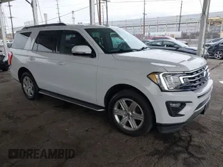 2020 Ford Expedition XLT with VIN 1FMJU1HT7LEA34372, listed as a IAAI auction lot 41720101 with 81,388 mi miles. Bid and sale history available at carsss.com. Image 1.